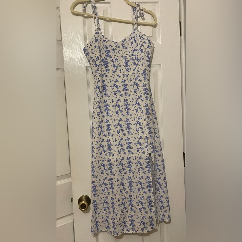 Forever 21 white floral dress